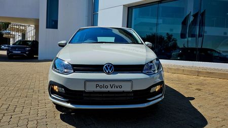 2026-Volkswagen-Polo-Vivo-14-Life_1