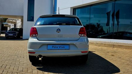 2026-Volkswagen-Polo-Vivo-14-Life_4