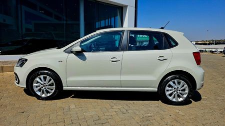 2026-Volkswagen-Polo-Vivo-14-Life_6