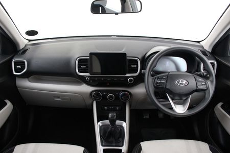 2023-Hyundai-Venue-12-Motion_1