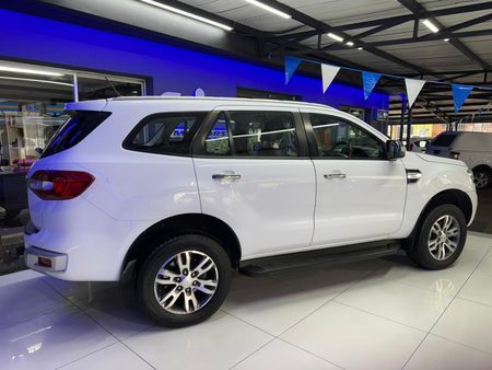 2019-Ford-Everest-22-TDCi-XLT-Auto_5