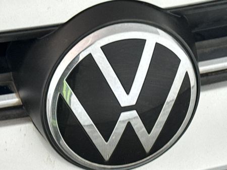 2022-Volkswagen-Polo-10-TSI-Life_11