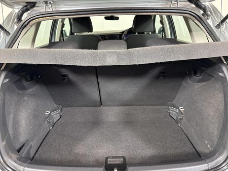 2022-Volkswagen-Polo-10-TSI-Life_13
