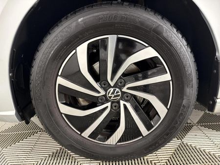 2022-Volkswagen-Polo-10-TSI-Life_4