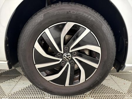 2022-Volkswagen-Polo-10-TSI-Life_7