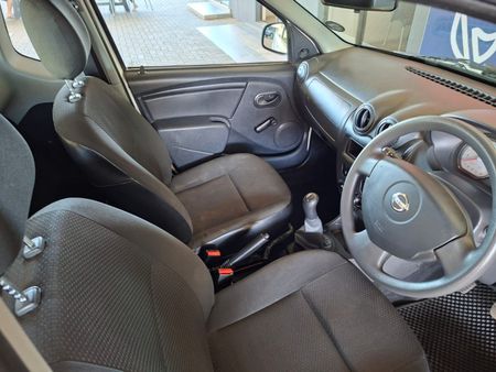 2024-Nissan-NP200-16-AC-Safety-Pack_8