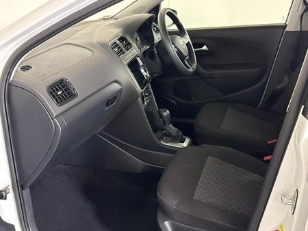 2024-Volkswagen-Polo-Classic-16-Life-Tiptronic_8