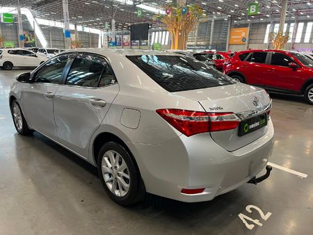 2015-Toyota-Corolla-18-High-Auto_4