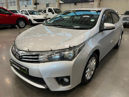 2015-Toyota-Corolla-18-High-Auto_6