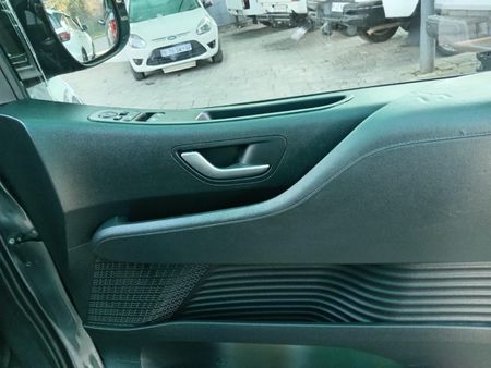 2023-Hyundai-Staria-22d-Elite-Auto_10
