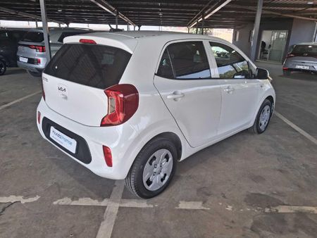 2023-Kia-Picanto-10-Street_8