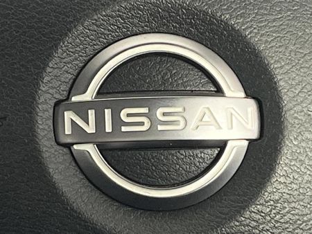 2025-Nissan-Navara-25-DDTi-SE-Plus-Auto-Double-Cab_11
