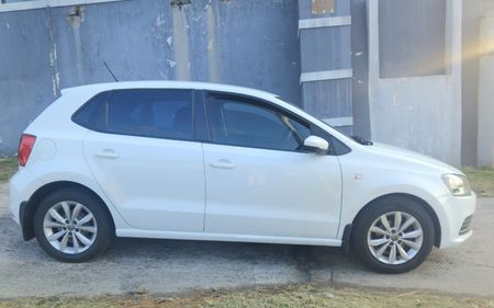 2023-Volkswagen-Polo-Vivo-14-Trendline-5-dr_6