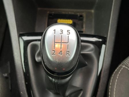 2020-Renault-Clio-IV-900T-Authentique-5-dr-66kW_9