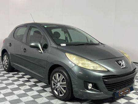 2011-Peugeot-207-14-PopArt-5-dr_12