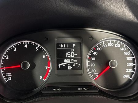 2024-Volkswagen-Polo-Vivo-16-Comfortline-Auto-5-dr_2