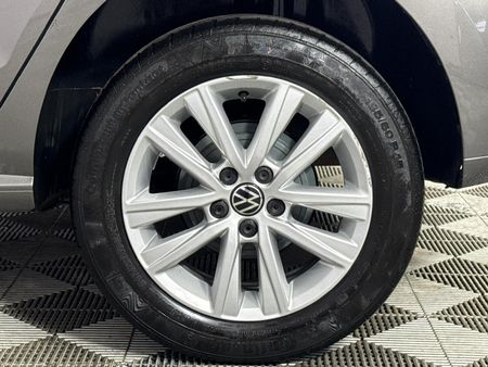 2024-Volkswagen-Polo-Vivo-16-Comfortline-Auto-5-dr_6