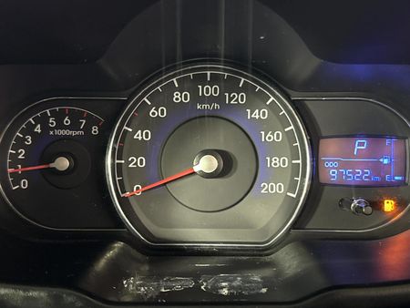 2016-Hyundai-i10-11-Motion-Auto_2