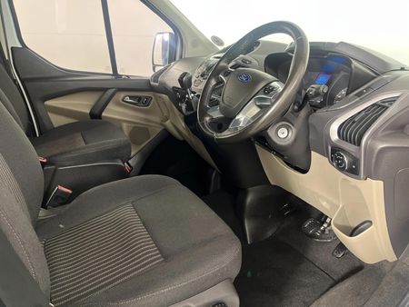 2018-Ford-Tourneo-Custom-22-TDCi-Trend-LWB-92kW_9