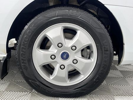 2018-Ford-Tourneo-Custom-22-TDCi-Trend-LWB-92kW_4