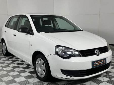 2012-Volkswagen-Polo-Vivo-14-5-dr_13