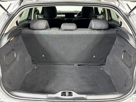 2016-Citroen-C4-Cactus-12T-PureTech-Shine-81kW_14