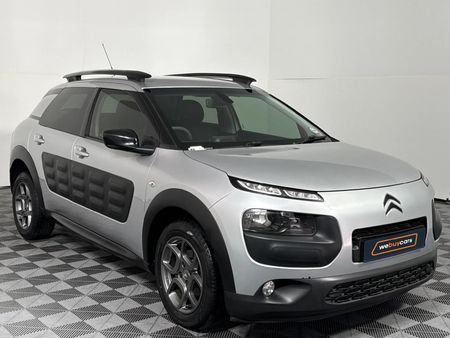 2016-Citroen-C4-Cactus-12T-PureTech-Shine-81kW_16