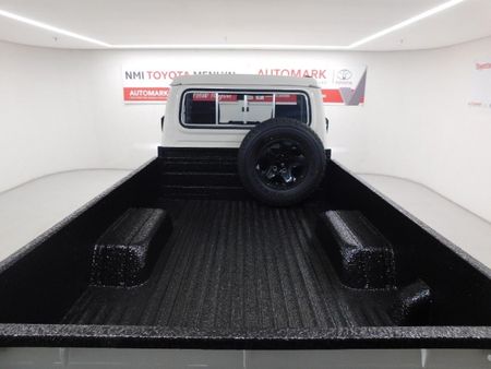 2026-Toyota-Land-Cruiser-79-45-D-Single-Cab_10