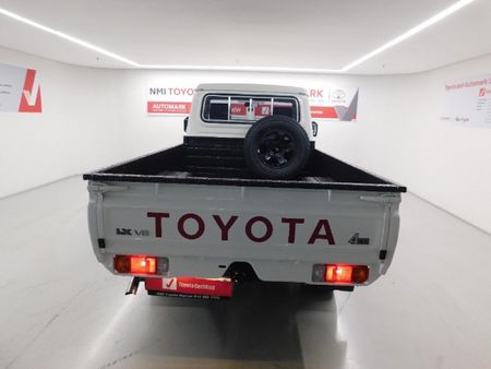 2026-Toyota-Land-Cruiser-79-45-D-Single-Cab_5