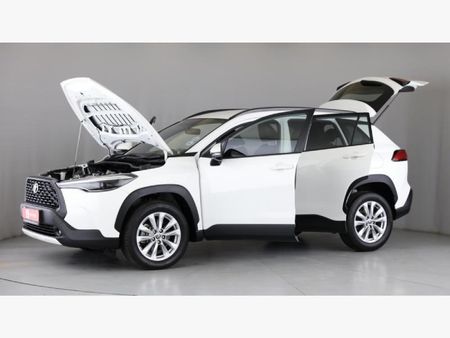 2023-Toyota-Corolla-Cross-18-XS_10