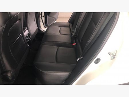 2023-Toyota-Corolla-Cross-18-XS_12