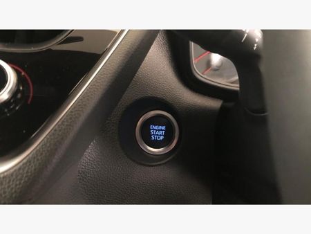 2023-Toyota-Corolla-Cross-18-XS_17