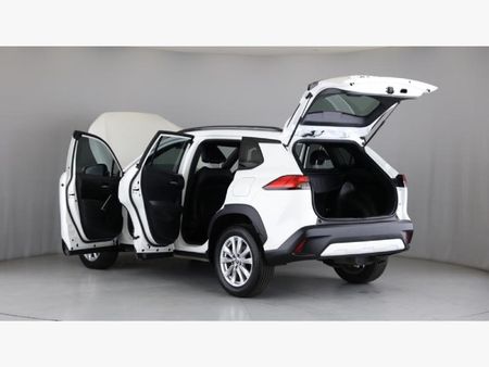2023-Toyota-Corolla-Cross-18-XS_23