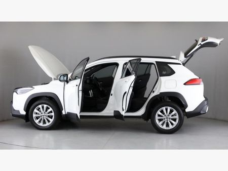 2023-Toyota-Corolla-Cross-18-XS_28