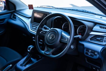 2026-Toyota-Starlet-15-XS-Auto_10