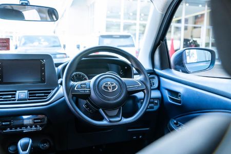 2026-Toyota-Starlet-15-XS-Auto_18