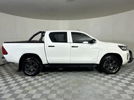 2022-Toyota-Hilux-24-GD-6-Raised-Body-Raider-Double-Cab_16