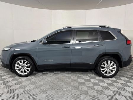2015-Jeep-Cherokee-32-Limited-Auto_17