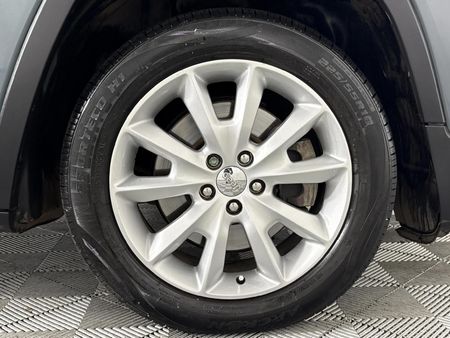 2015-Jeep-Cherokee-32-Limited-Auto_5