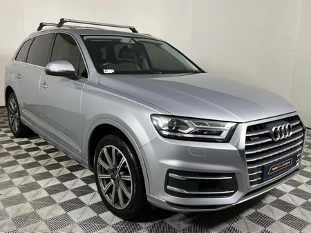 2017-Audi-Q7-30-TDI-quattro-Auto-45-TDI_15