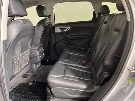 2017-Audi-Q7-30-TDI-quattro-Auto-45-TDI_3