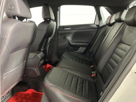 2024-Volkswagen-Polo-20-GTI-Auto-147kW_3