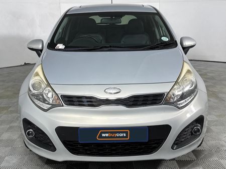 2013-Kia-Rio-14-Tec-5-dr_14
