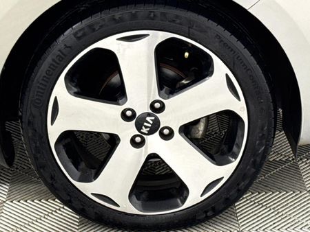 2013-Kia-Rio-14-Tec-5-dr_5