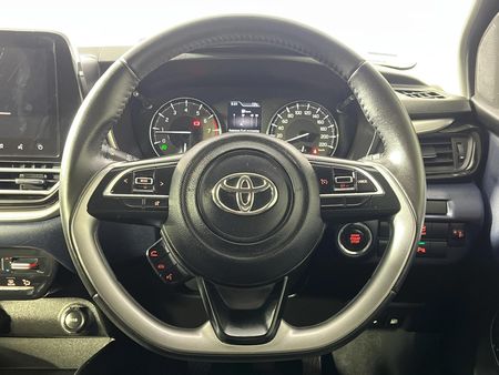 2024-Toyota-Starlet-15-XR_11