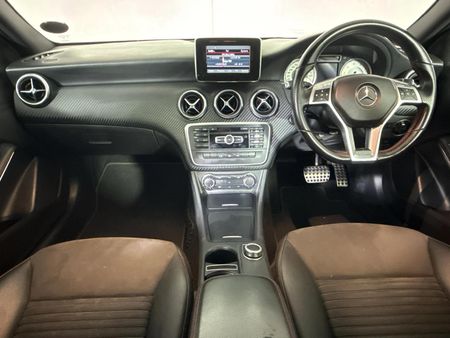 2014-Mercedes-Benz-A-Class-A-180-BE-AMG-Sport-Auto_1
