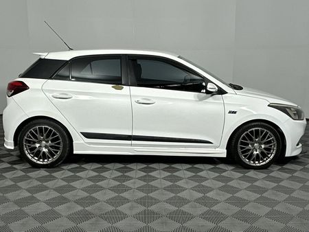 2016-Hyundai-i20-14-N-Series_17