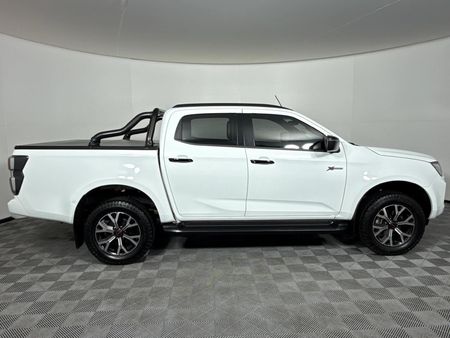 2024-Isuzu-D-Max-19-DDI-HR-X-Rider-Auto-Double-Cab_16