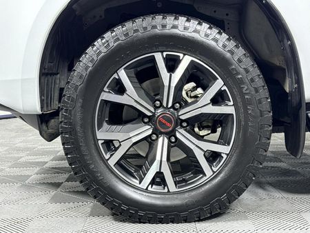 2024-Isuzu-D-Max-19-DDI-HR-X-Rider-Auto-Double-Cab_4