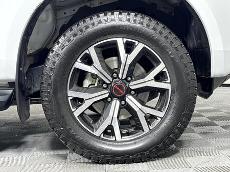 2024-Isuzu-D-Max-19-DDI-HR-X-Rider-Auto-Double-Cab_5